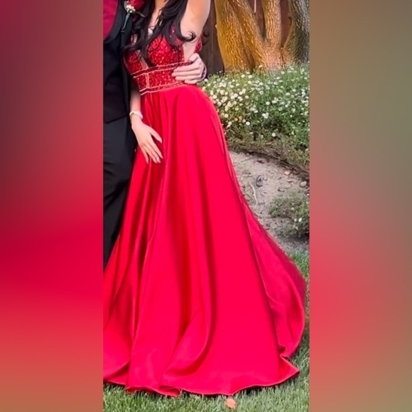 PROM DRESS/FORMAL DRESS/WEDDING OCCASION - Picture 5 of 6